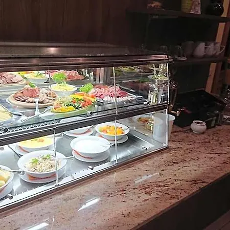 诺热酒店 酒店
